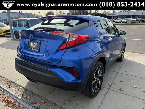 Used 2018 Toyota C-HR XLE image 7