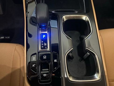 Used 2026 Lexus NX 350h AWD w/ Cold Area Package image 22