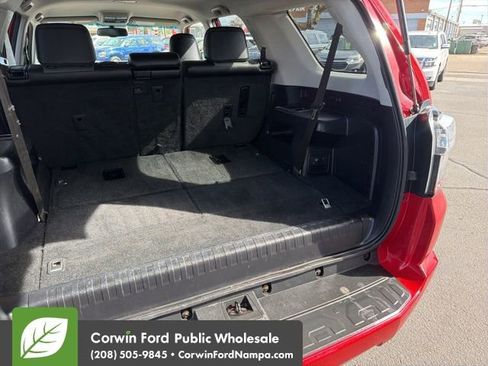 Used 2018 Toyota 4Runner SR5 Premium image 31