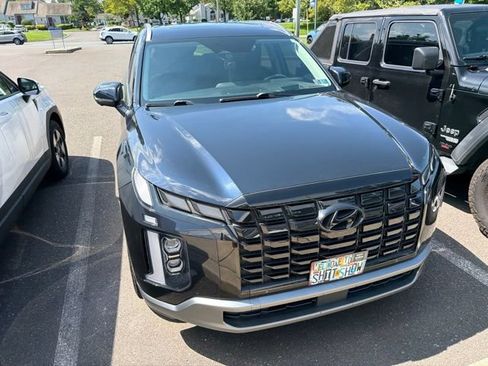 Used 2023 Hyundai Palisade Limited w/ Cargo Package AWD/4WD image 18