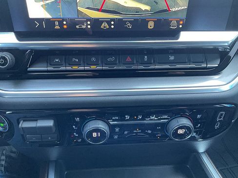 New 2026 Chevrolet Silverado 1500 High Country w/ High Country Premium Package image 23