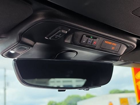 Used 2020 Chevrolet Camaro SS RWD image 28
