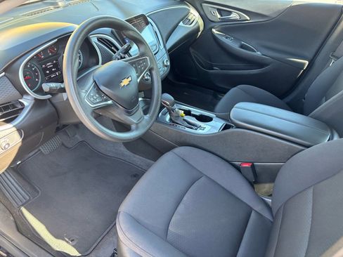 Used 2023 Chevrolet Malibu LT image 11
