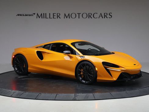 New 2026 McLaren Artura RWD image 9