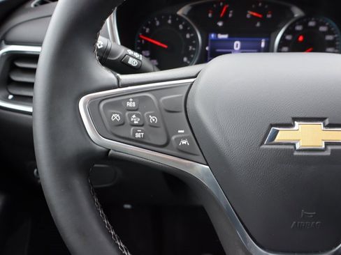 Used 2023 Chevrolet Equinox LT image 7