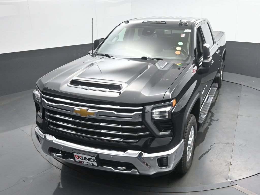 Used 2024 Chevrolet Silverado 2500 LTZ w/ LTZ Convenience Package AWD/4WD image 38