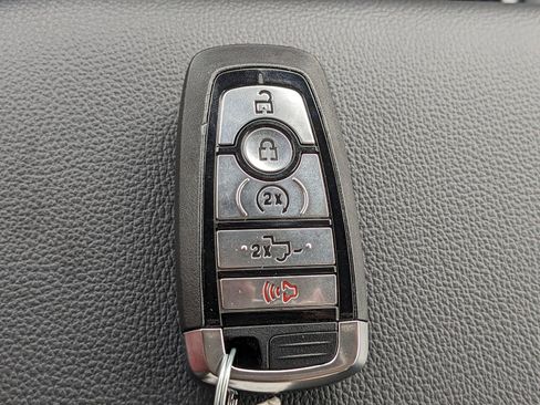 New 2024 Ford F250 Lariat w/ Lariat Ultimate Package image 32