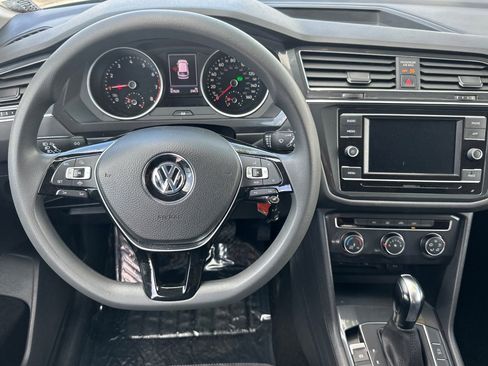 Used 2020 Volkswagen Tiguan S FWD image 14