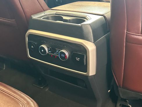 Used 2024 Ford Expedition Max Limited AWD/4WD image 38