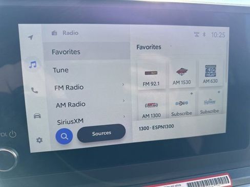 Used 2025 Toyota Tacoma SR5 image 18