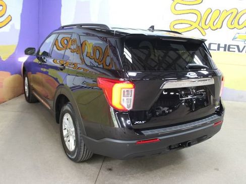 Used 2023 Ford Explorer XLT w/ Class IV Trailer Tow Package AWD/4WD image 5