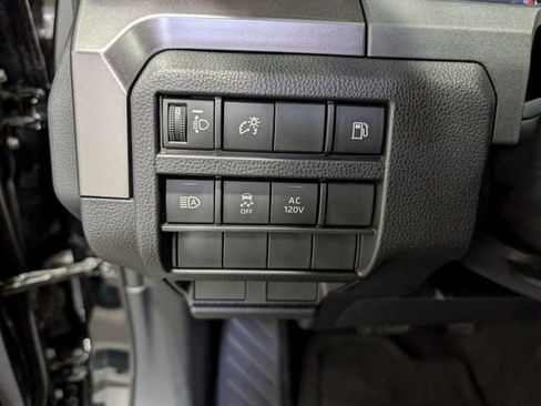 Used 2025 Toyota 4Runner TRD Off-Road AWD/4WD image 19