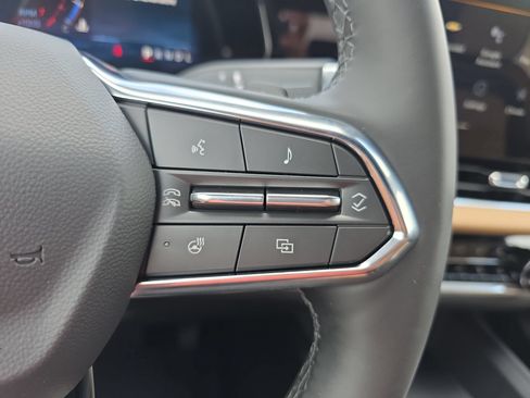 New 2026 Chevrolet Equinox ACTIV w/ Convenience Package III FWD image 20