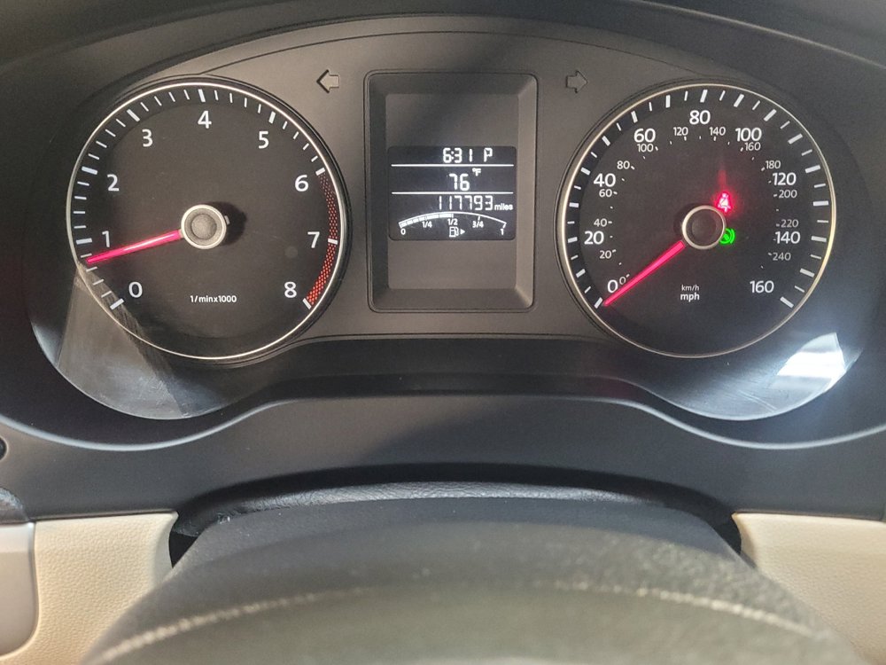Used 2014 Volkswagen Jetta SE FWD image 23