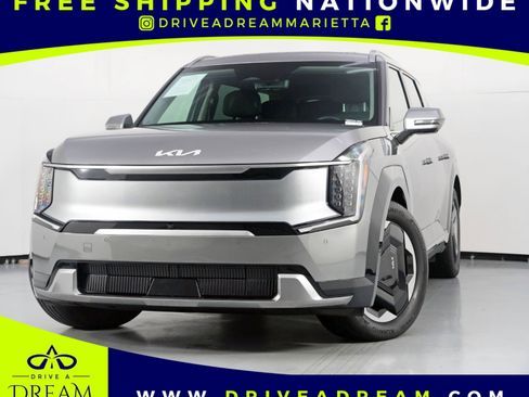 Used 2024 Kia EV9 Land image 1