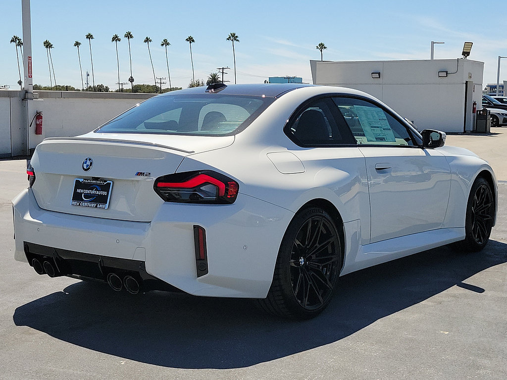 New 2026 BMW M2 w/ Lighting Package RWD image 3