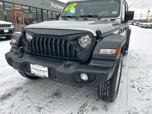 Used 2019 Jeep Wrangler Unlimited Sport S image 15