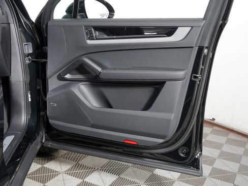 New 2026 Porsche Cayenne AWD/4WD image 37