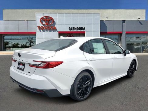 New 2026 Toyota Camry SE FWD image 3