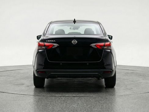 Used 2025 Nissan Versa SV FWD image 7