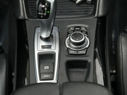 Used 2011 BMW X5 M image 41