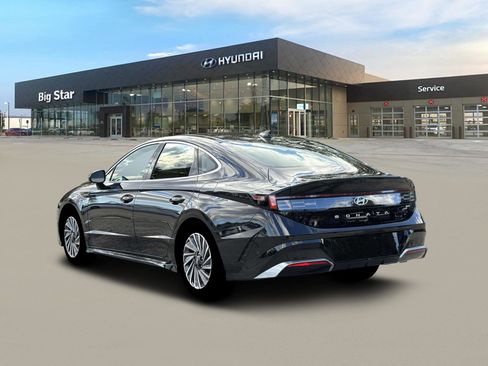 New 2026 Hyundai Sonata Limited FWD image 5