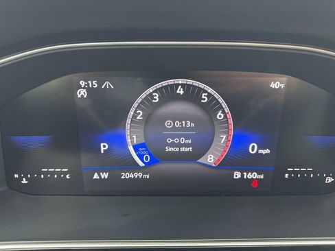 Used 2025 Volkswagen Jetta SE image 3