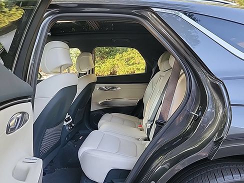 Used 2023 Genesis Electrified GV70 AWD/4WD image 25