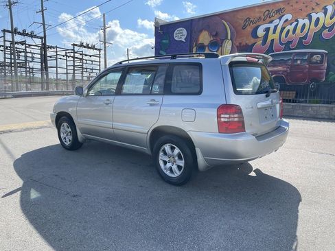 Used 2001 Toyota Highlander 2WD V6 image 3