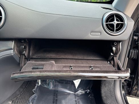 Used 2015 Mercedes-Benz SL 550 image 43
