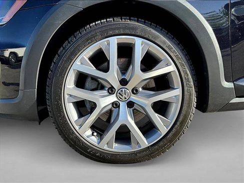 Used 2017 Volkswagen Golf Alltrack SEL AWD/4WD image 10