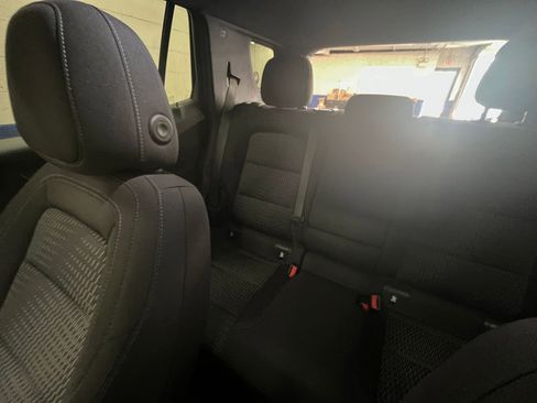 Used 2025 Chevrolet Equinox LT image 34