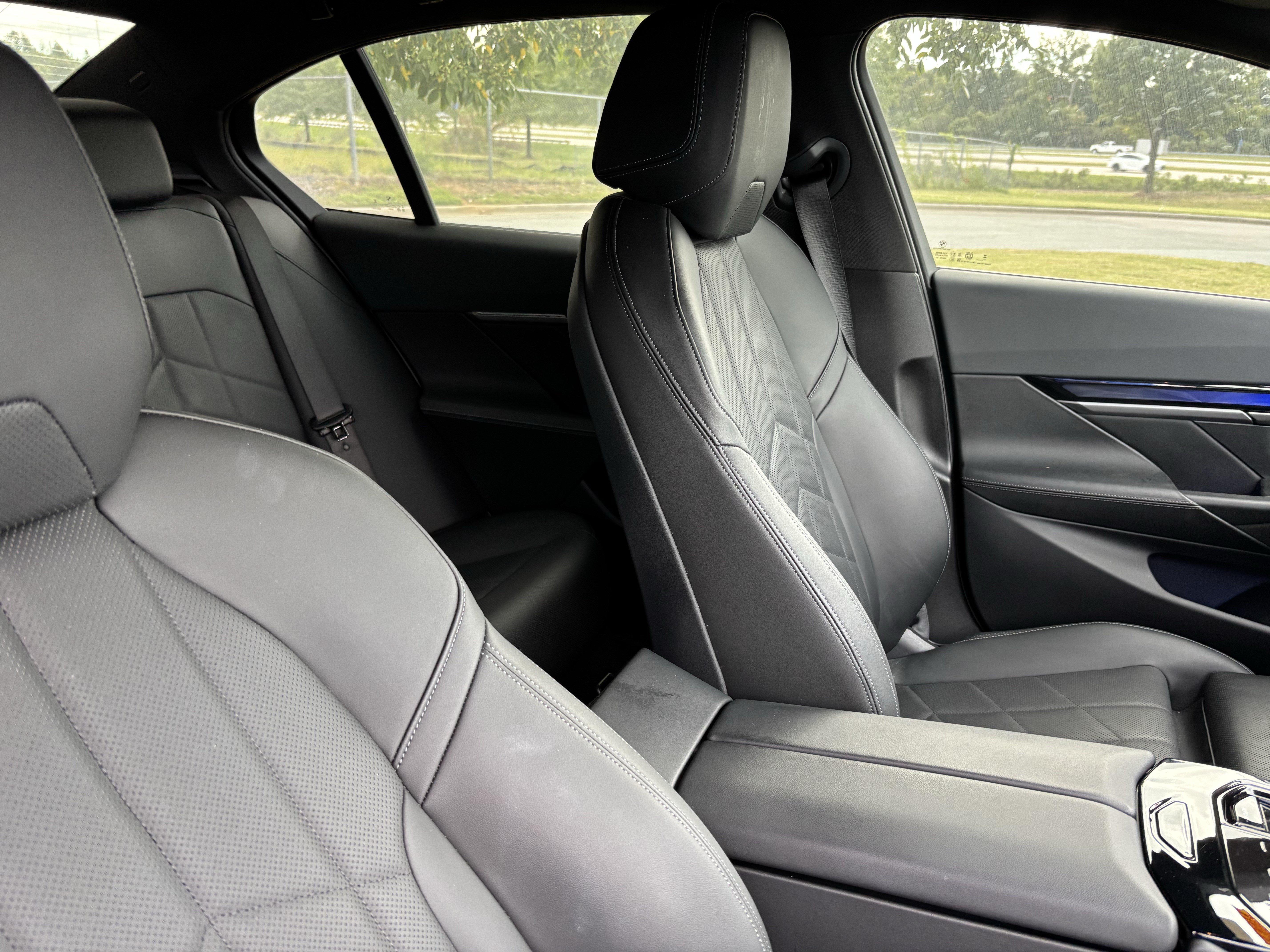 Certified 2024 BMW i5 eDrive40i w/ M Sport Package RWD image 34