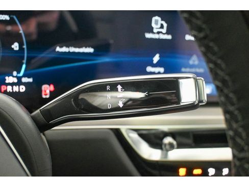 New 2026 Cadillac Lyriq Luxury image 25