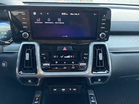 Used 2023 Kia Sorento SX image 13