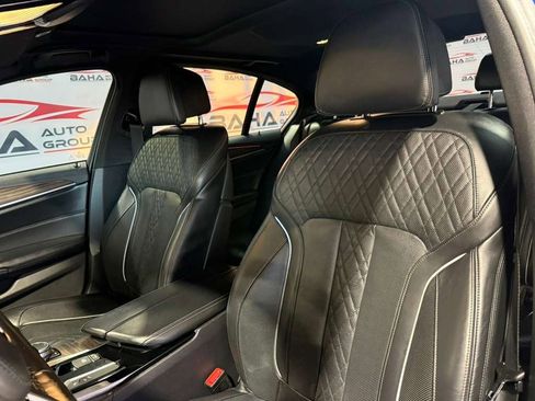 Used 2019 BMW M550i xDrive w/ Premium Package 2 image 38