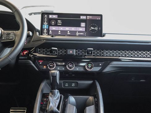 Used 2025 Honda Accord Sport image 16
