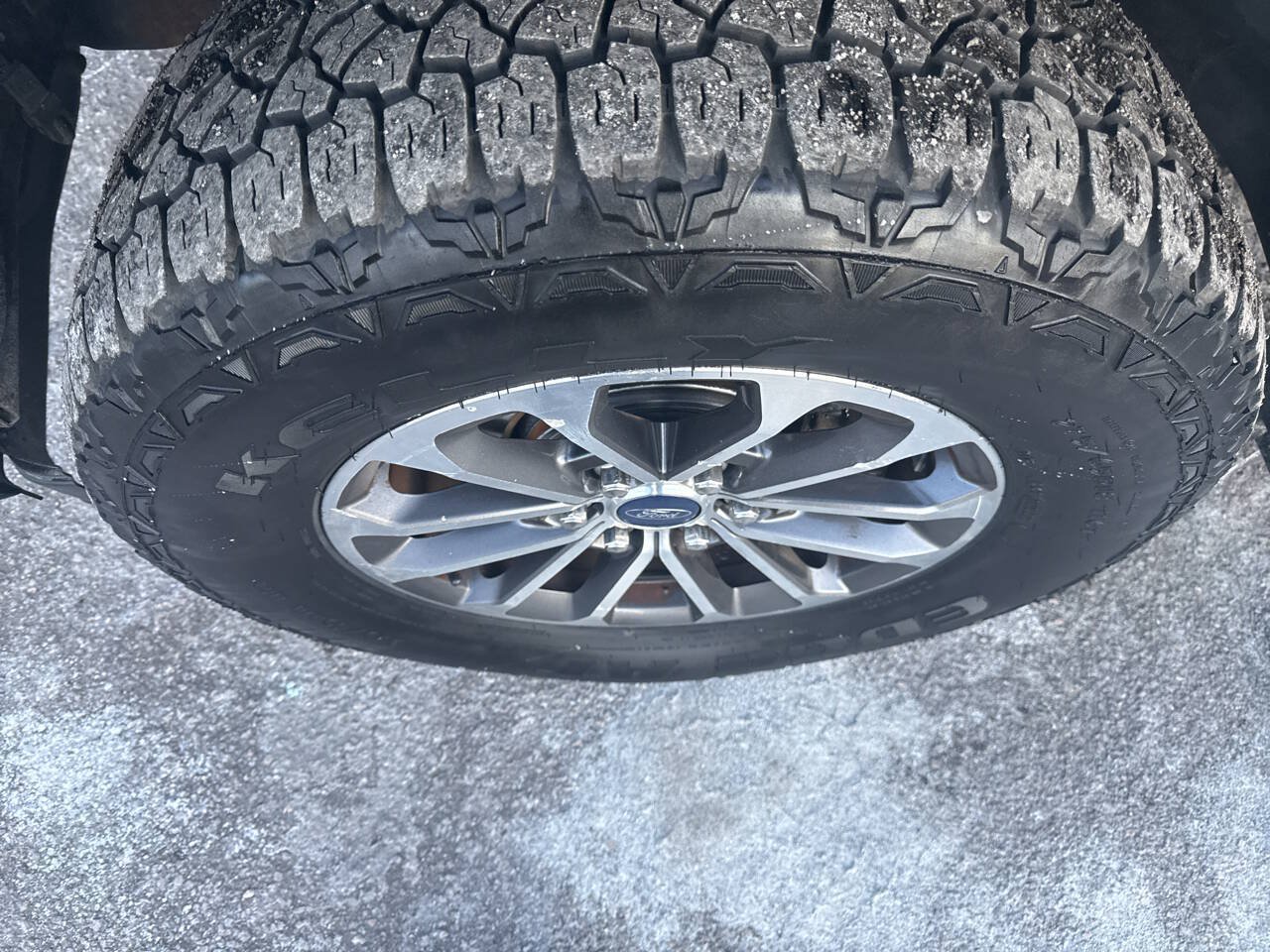 Used 2019 Ford F150 XLT w/ Equipment Group 301A Mid AWD/4WD image 10