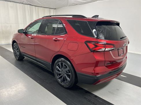Certified 2024 Chevrolet Equinox RS image 6