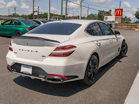Used 2022 Genesis G70 3.3T RWD image 8