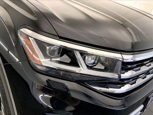 Certified 2023 Volkswagen Atlas SEL AWD/4WD image 10