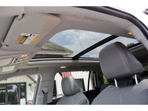 Used 2021 Toyota Highlander Platinum FWD image 21
