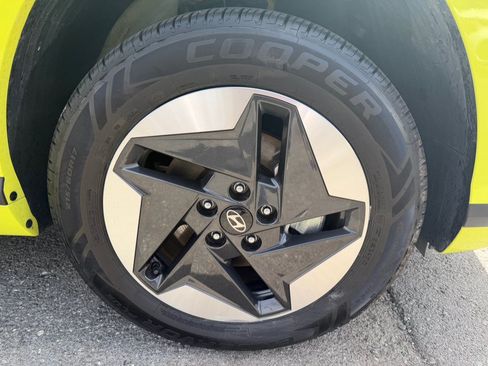 Used 2024 Hyundai Kona SEL FWD image 51