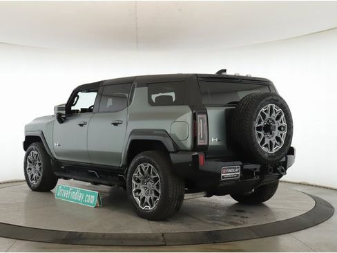 Used 2024 GMC Hummer EV 3X image 8