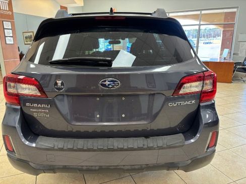 Used 2016 Subaru Outback 2.5i Limited image 5