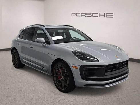 Certified 2026 Porsche Macan GTS AWD/4WD image 8