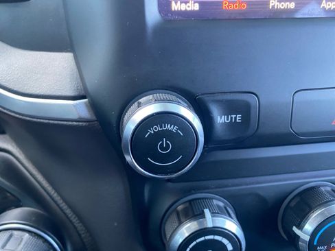 Used 2019 RAM 1500 Big Horn image 17