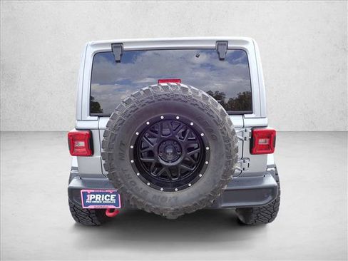 Used 2019 Jeep Wrangler Unlimited Rubicon AWD/4WD image 3