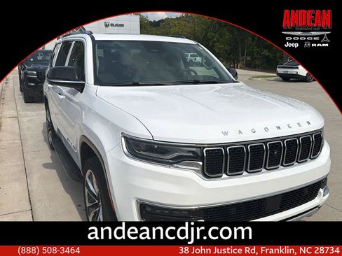 Used 2023 Jeep Wagoneer Series II w/ Convenience Group I AWD/4WD image 1