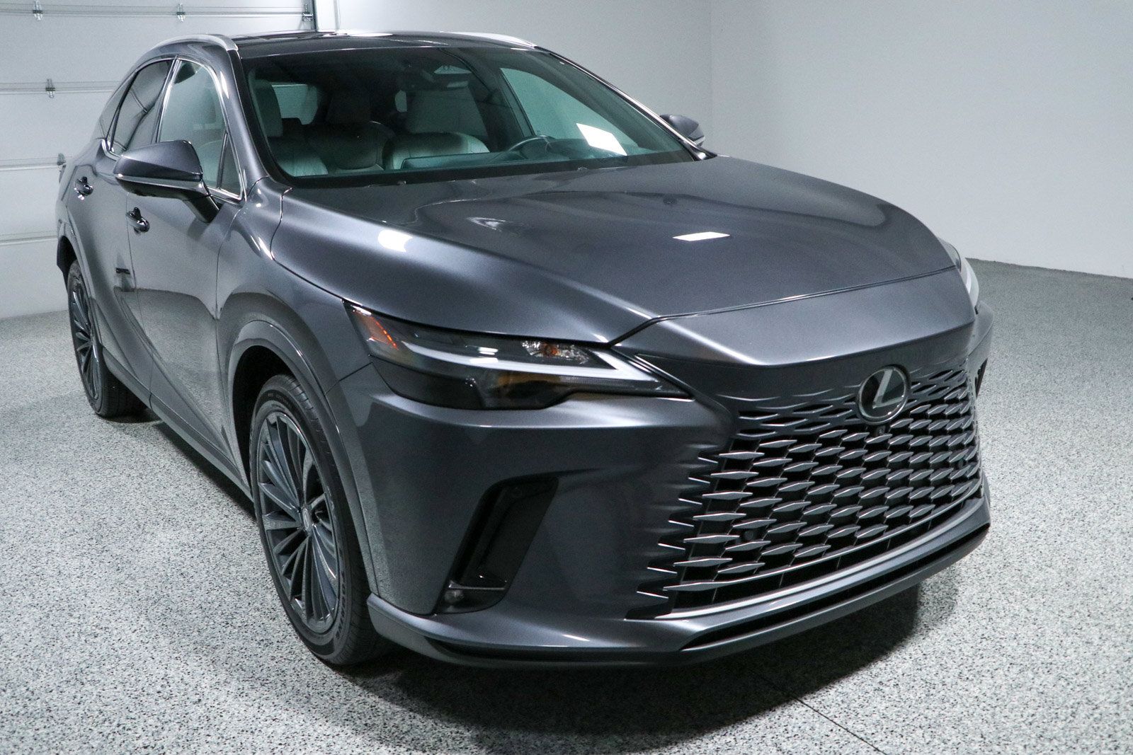 Used 2025 Lexus RX 350 Premium w/ Convenience Package FWD image 5